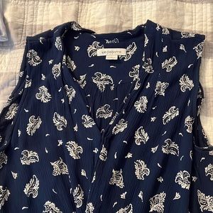 Business casual tank top